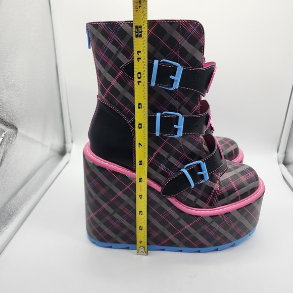 Monster High YRU Dune Platform Wedge Boots Size 10 Plaid Goth Pink Blue - Picture 8 of 8